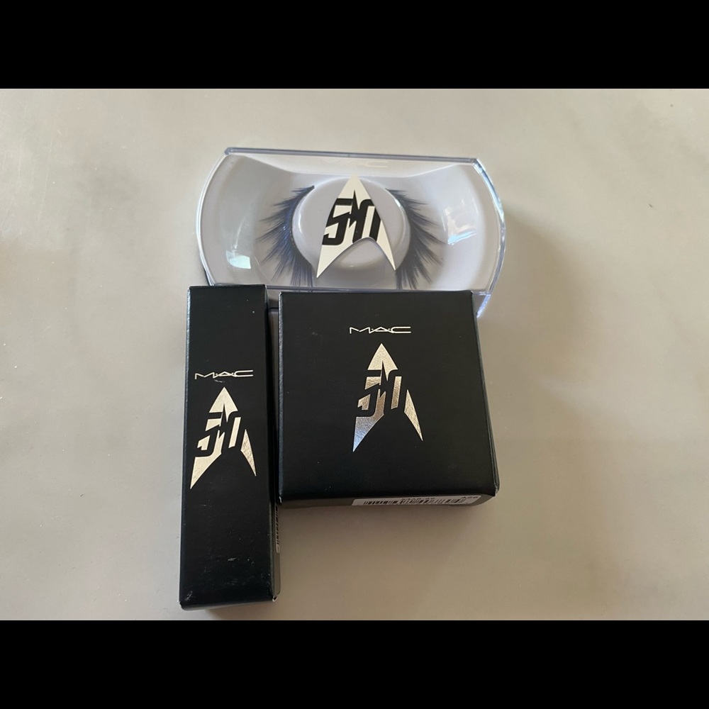 Super Rare STAR TREK Mac Cosmetics!!!